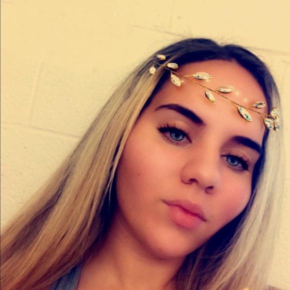 Meet your Posher, Michelle - Picture 1 of 1